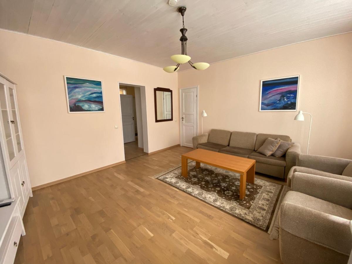 Posti Guest Apartment Haapsalu Exterior photo